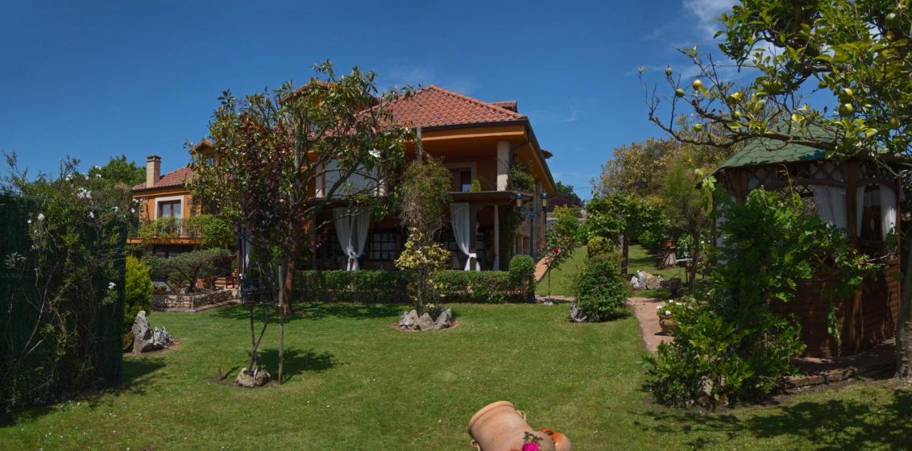 Hosteria Las Fuentes Rubayo エクステリア 写真